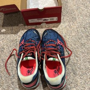 EUC trail running shoes.Saucony Nomad TR. women’s sz 9. Offers welcome